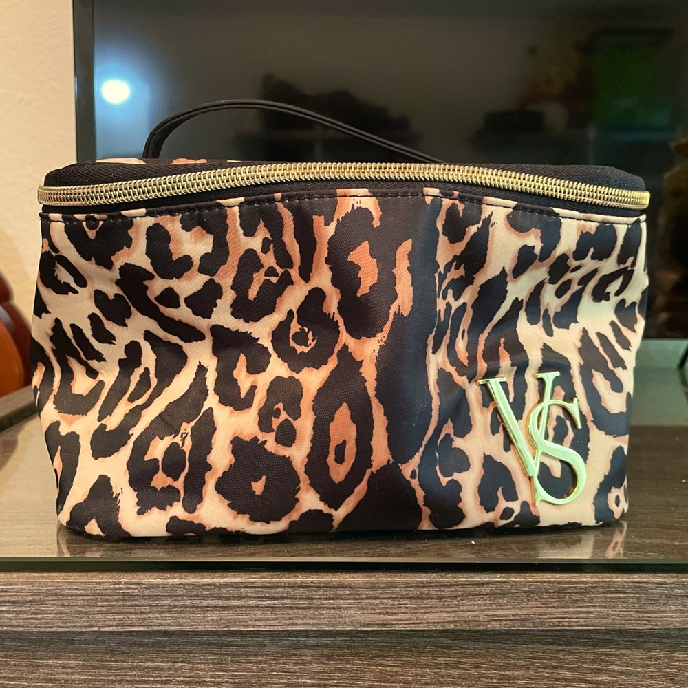VS Leopard Print Makeup Case